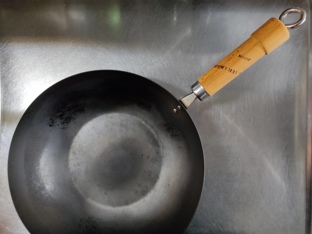使用中のリバーライト 炒め鍋 極 ジャパン 28cm 中華鍋の写真。